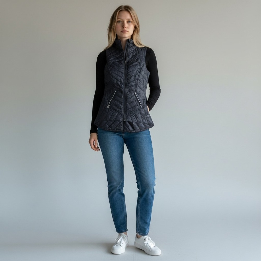 Lululemon Black Goose Down Quilted Puffer Vest Women Size 4 High Neck Full Zip